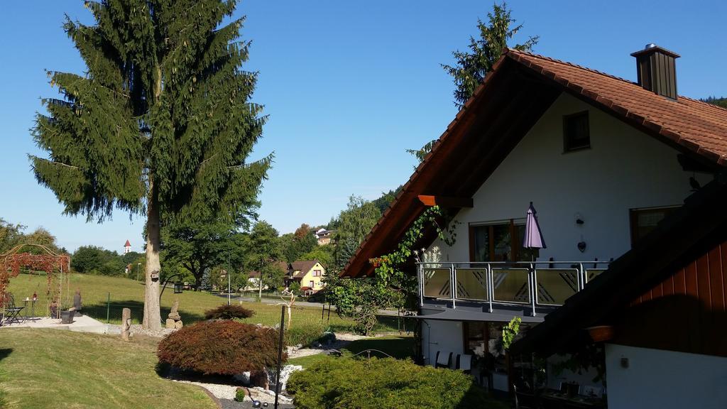 Hotte´s Hütte Apartment *